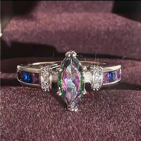 New Women’s 925 Silver Beautiful Amethyst Ring - Picture 3 of 4